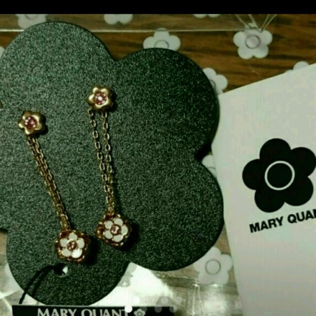 MARY QUANT(マリークワント)の新品 MARY QUANT 2wayピアス レディースのアクセサリー(ピアス)の商品写真