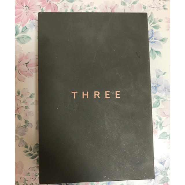 THREE(スリー)のTHREE 4Dプラスアイパレット 03 コスメ/美容のベースメイク/化粧品(アイシャドウ)の商品写真