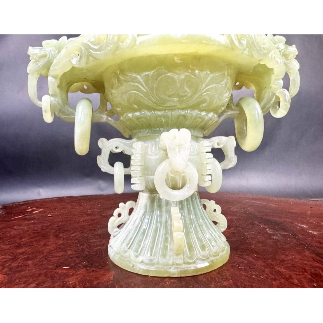 50年代 天然翡翠玉石 透かし彫り龍頭双耳大香炉 天然色 無着色 WWFT038 エンタメ/ホビーの美術品/アンティーク(彫刻/オブジェ)の商品写真