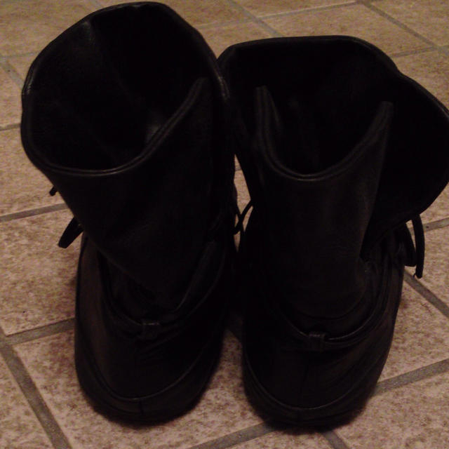 マーレマーレの黒ショートブーツ レディースの靴/シューズ(ブーツ)の商品写真