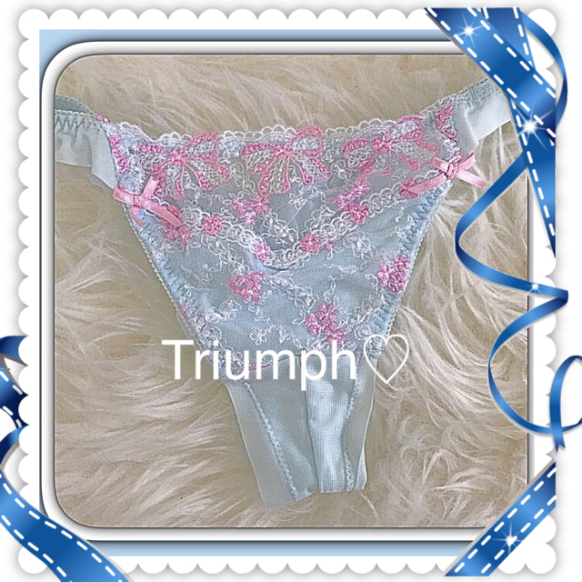 Triumph(トリンプ)の新品 Triumph トリンプ タンガ Tバックショーツ 花柄 M PJ  レディースの下着/アンダーウェア(ショーツ)の商品写真