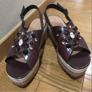 ザラ(ZARA)のZARAビジューサンダル(サンダル)