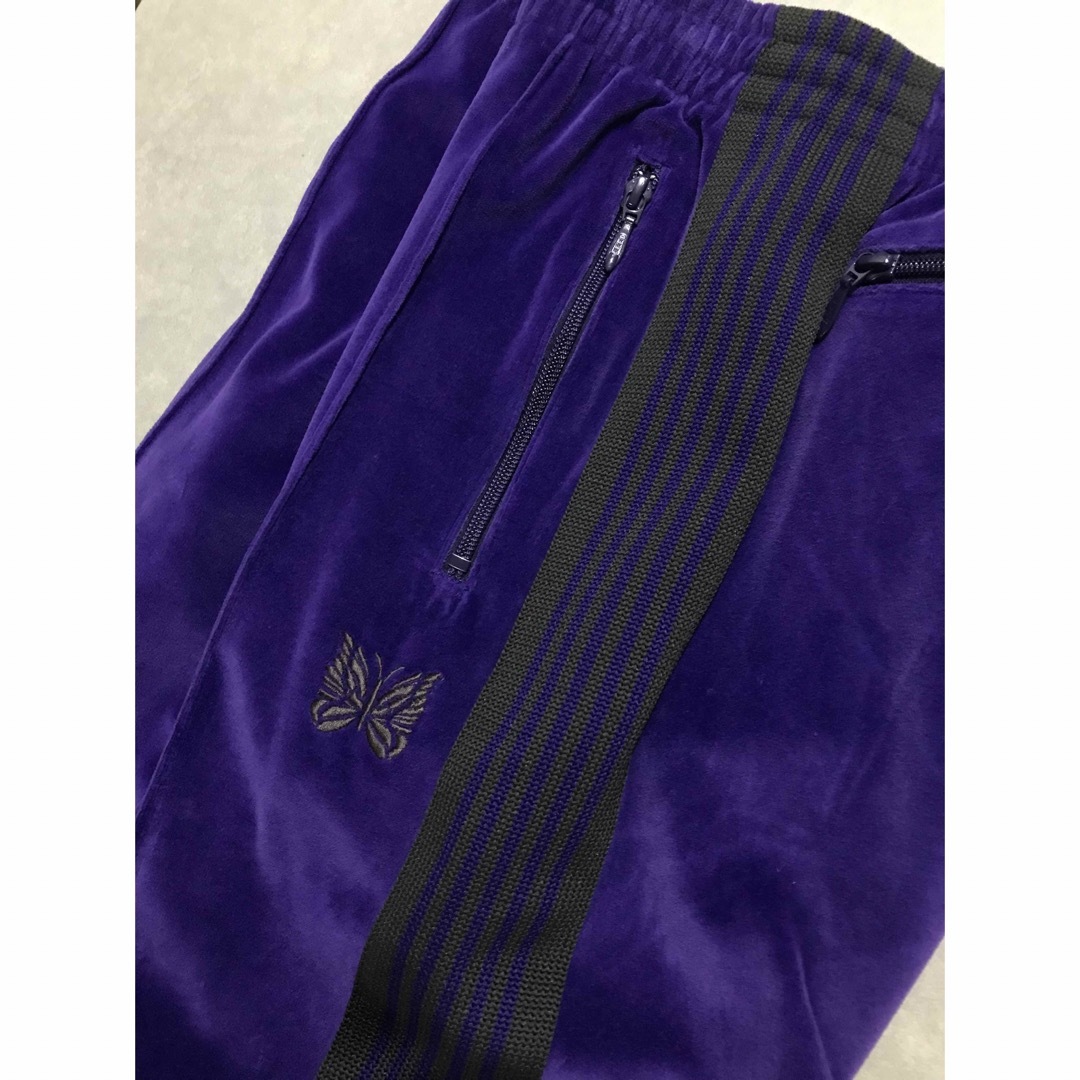 Needles(ニードルス)の美品★Needlesニードルス ベロア ナロートラックパンツ サイドライン メンズのパンツ(その他)の商品写真