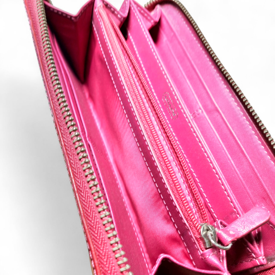 COACH(コーチ)のCOACH 長財布 エナメル バーガンディ レディースのファッション小物(財布)の商品写真