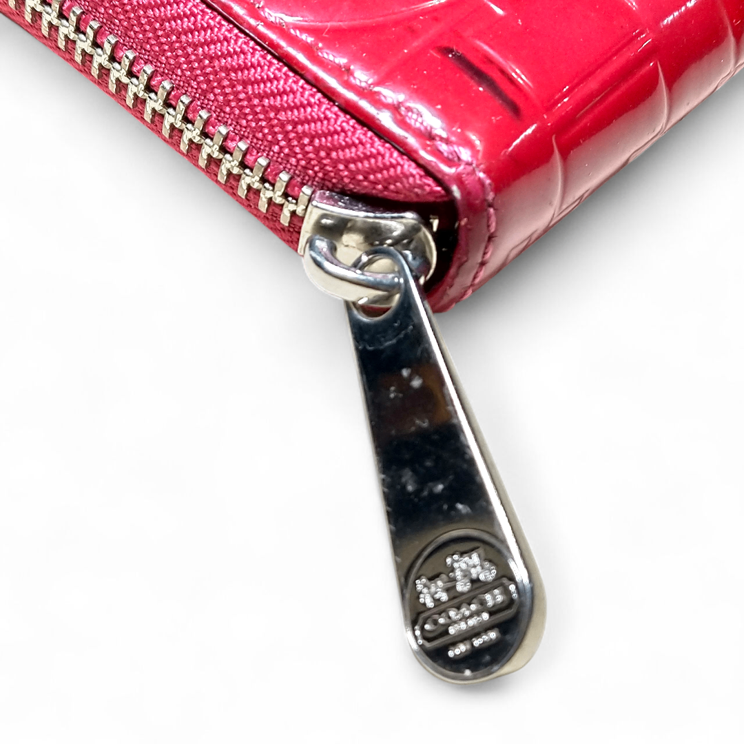 COACH(コーチ)のCOACH 長財布 エナメル バーガンディ レディースのファッション小物(財布)の商品写真