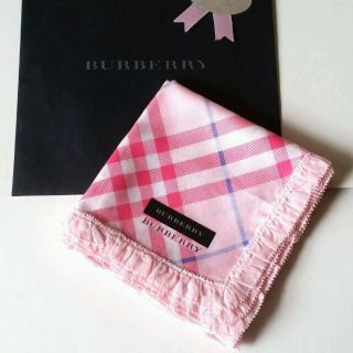 バーバリー(BURBERRY)の【新品シール付き✨】💕BURBERRYハンカチ💕(ハンカチ)