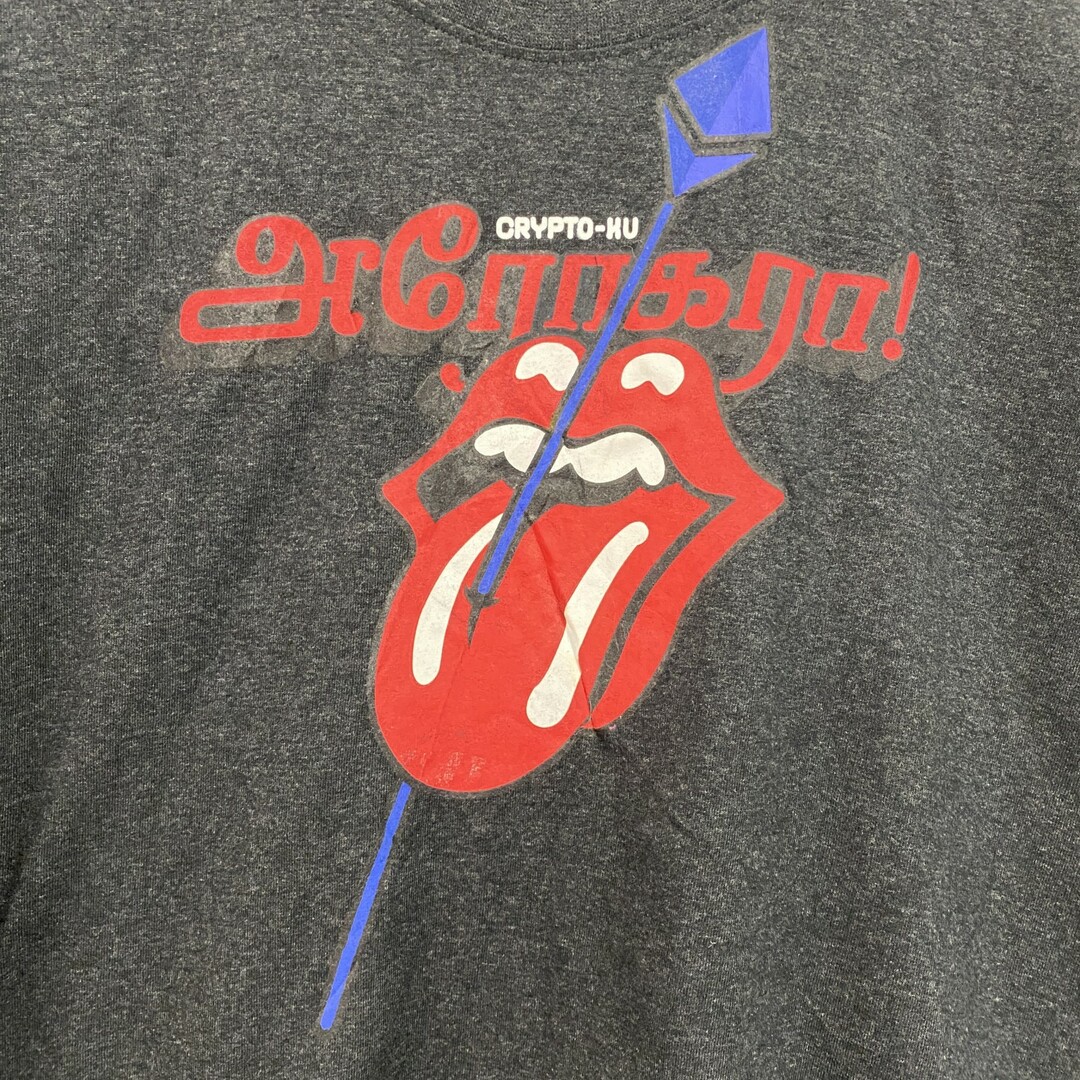 古着 used　ローリングストーンズ　半袖バンドプリントTシャツ　レトロデザイン　クルーネック　口　舌　黒　ブラック　Mサイズ メンズのトップス(Tシャツ/カットソー(半袖/袖なし))の商品写真