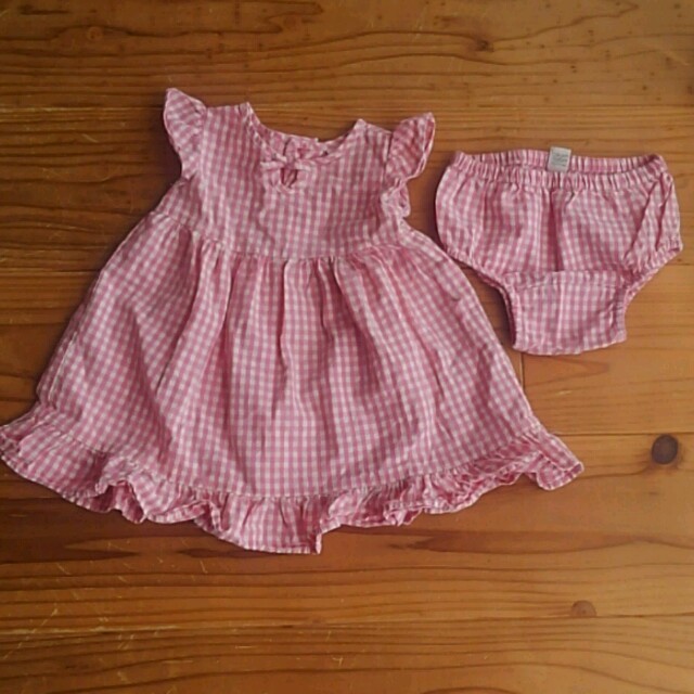 babyGAP(ベビーギャップ)のbabyGAP　ギンガムチェックワンピース キッズ/ベビー/マタニティのベビー服(~85cm)(ワンピース)の商品写真