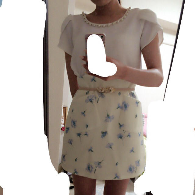 dazzlin(ダズリン)の未使用タグ付き♡フラワーポケット台形スカート レディースのスカート(ミニスカート)の商品写真