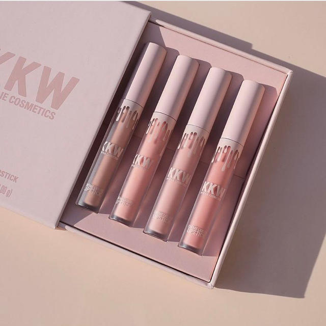 Kylie Cosmetics(カイリーコスメティックス)のKYLIE COSMETICS 正規品 コスメ/美容のベースメイク/化粧品(口紅)の商品写真