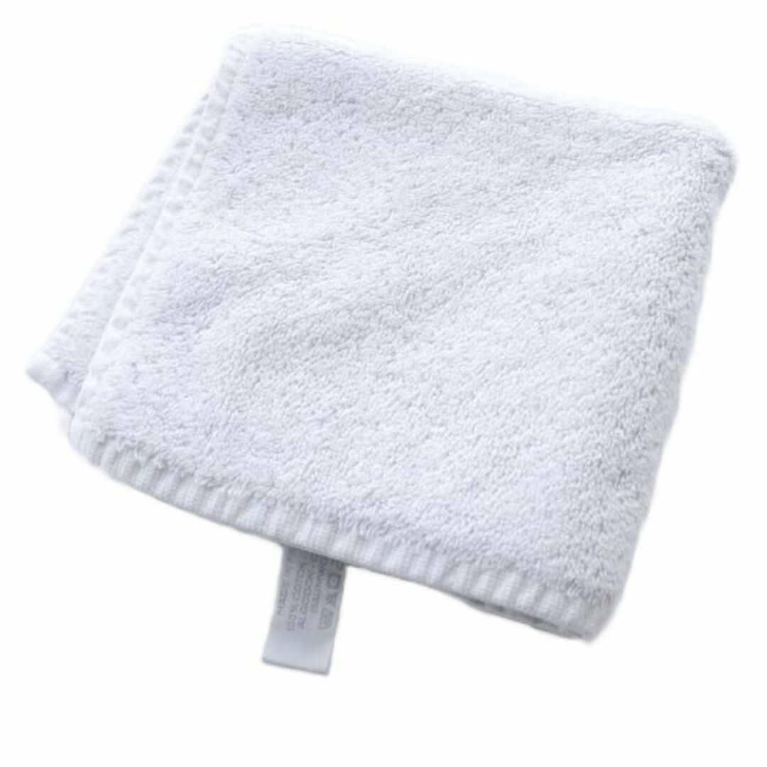 HERMES(エルメス)のエルメス ミニタオル ハンカチ ロゴ 水色 ライトブルー レディースのファッション小物(ハンカチ)の商品写真