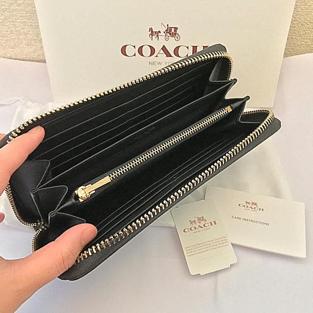 新品★コーチCOACH★ゼブラ柄レザーラウンドジップ長財布