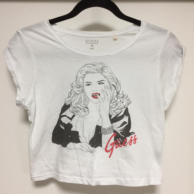 GUESS(ゲス)のGUESS ローラ着用 ミニTシャツ レディースのトップス(Tシャツ(半袖/袖なし))の商品写真