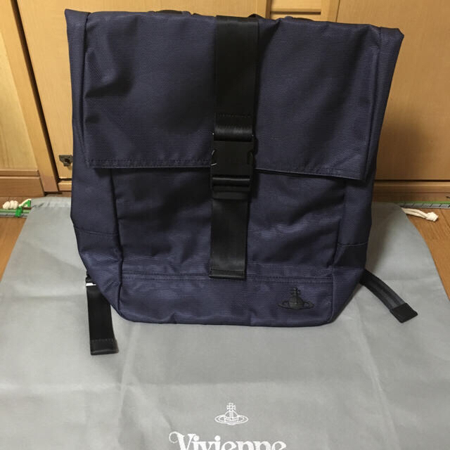 Vivienne Westwood(ヴィヴィアンウエストウッド)の新品未使用タグ vivienne リュック 布袋付き  レディースのバッグ(リュック/バックパック)の商品写真