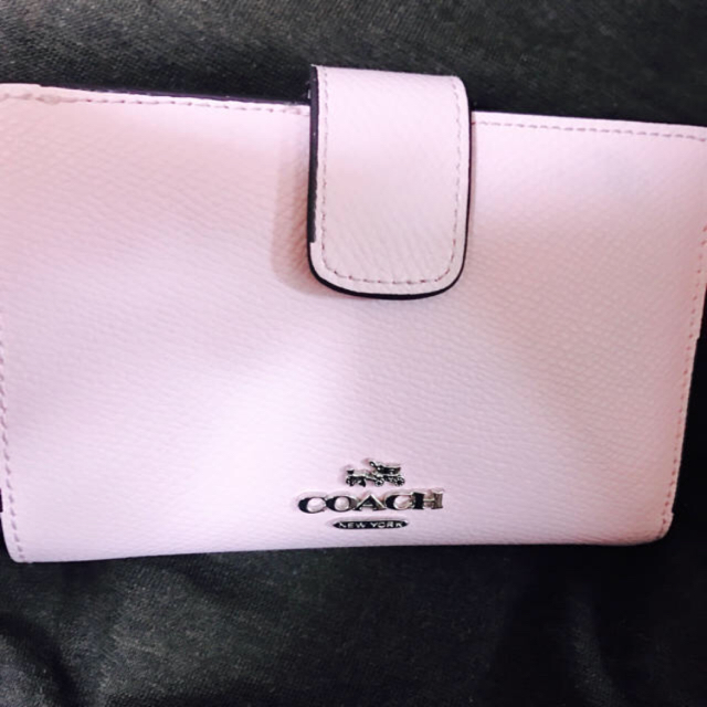 COACH(コーチ)のコーチ 折り財布 ピンク レディースのファッション小物(財布)の商品写真