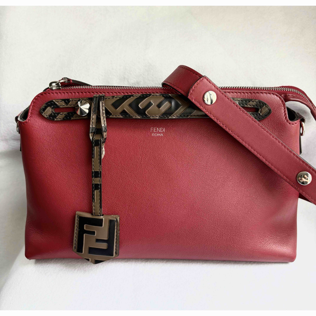 フェンディバイザウェイズッカ柄赤ショルダーバッグ