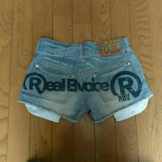 RealBvoice(リアルビーボイス)のリアルビーボイス　ショーパン レディースのパンツ(ショートパンツ)の商品写真