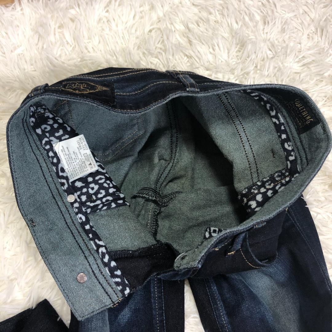 SOMETHING(サムシング)の【美品暖パン】SOMETHING BODY FIRE 27X33 フレアデニム レディースのパンツ(デニム/ジーンズ)の商品写真