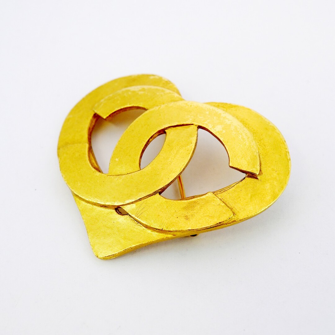 CHANEL(シャネル)の★SALE【5jmb0014】シャネル ブローチ ヴィンテージ ココマーク ハートモチーフ GPメッキ ゴールド【中古】レディース レディースのアクセサリー(ブローチ/コサージュ)の商品写真