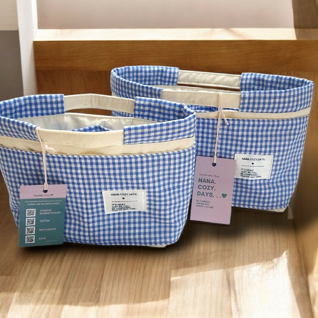 ギンガムチェックブルー バッグインバッグMサイズ ハンドメイドのファッション小物(バッグ)の商品写真