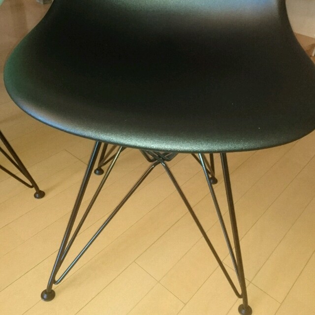 EAMES(イームズ)のイームズハーマンミラー本物 インテリア/住まい/日用品の椅子/チェア(ダイニングチェア)の商品写真