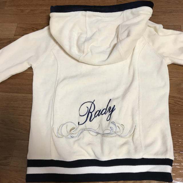 Rady(レディー)のRady♡最終値下げ、バックロゴセットアップ レディースのルームウェア/パジャマ(ルームウェア)の商品写真