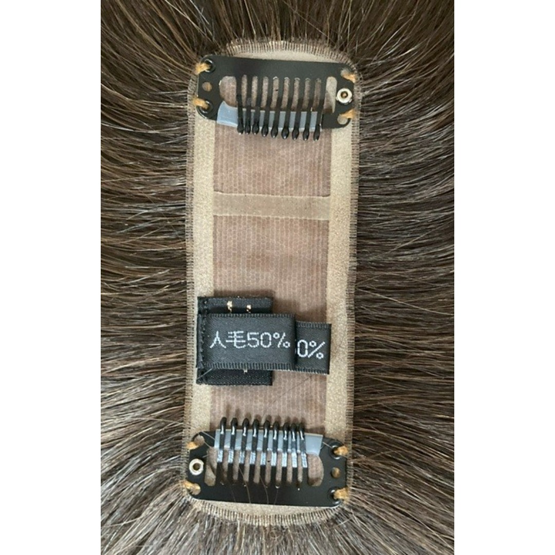 WIG YUKI　ユキ　高級部分ウィッグ　人毛50％　ブラウンMIX レディースのウィッグ/エクステ(その他)の商品写真