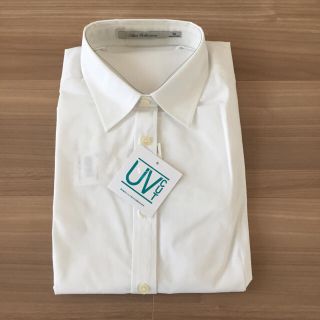 ユニクロ(UNIQLO)の新品 ストレッチ白シャツ(シャツ/ブラウス(長袖/七分))