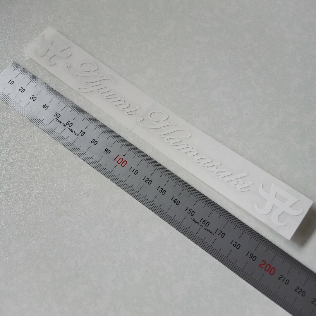 ayumi hamasaki ステッカー 200 ② 白 エンタメ/ホビーのタレントグッズ(ミュージシャン)の商品写真