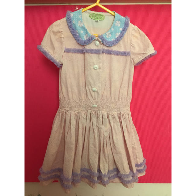 fafa(フェフェ)のpink様専用 fafa マーガレット柄ワンピース サイズ110 キッズ/ベビー/マタニティのキッズ服女の子用(90cm~)(ワンピース)の商品写真