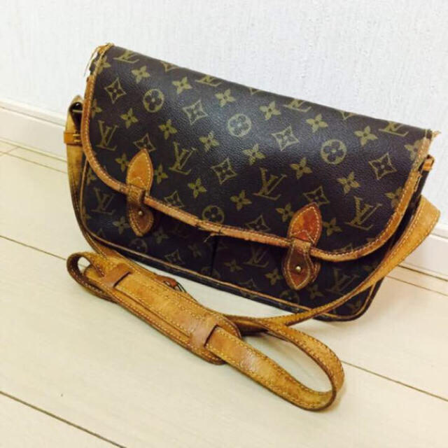 LOUIS VUITTON ヴィトン ショルダーバック ジベシエールMM