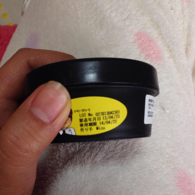 LUSH(ラッシュ)のLUSH シャングリラ コスメ/美容のベースメイク/化粧品(その他)の商品写真