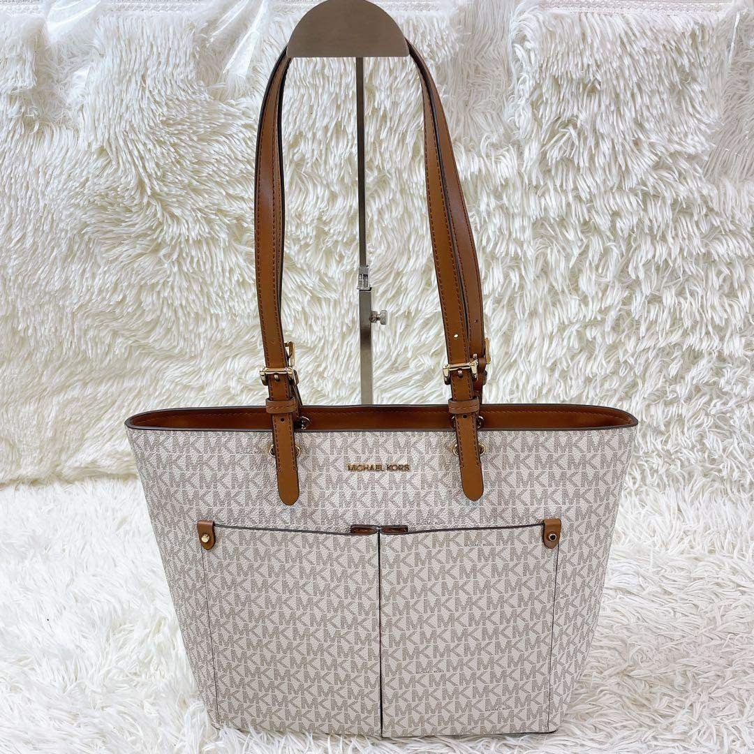 MICHAEL KORS(マイケルコース)の極美品✨マイケルコース トートバッグ A4サイズ可 35F3GTVT3B バニラ レディースのバッグ(トートバッグ)の商品写真