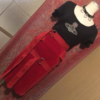 ヴィヴィアンウエストウッド(Vivienne Westwood)のヴィヴィアン タイトスカート(ひざ丈スカート)