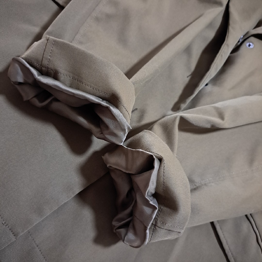 INDIVI(インディヴィ)のINDIVI マウンテンパーカー【40】キルティング カーキ●フード取り外し可能 レディースのジャケット/アウター(その他)の商品写真