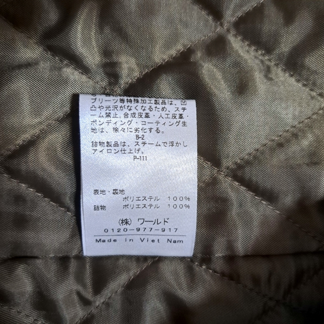 INDIVI(インディヴィ)のINDIVI マウンテンパーカー【40】キルティング カーキ●フード取り外し可能 レディースのジャケット/アウター(その他)の商品写真