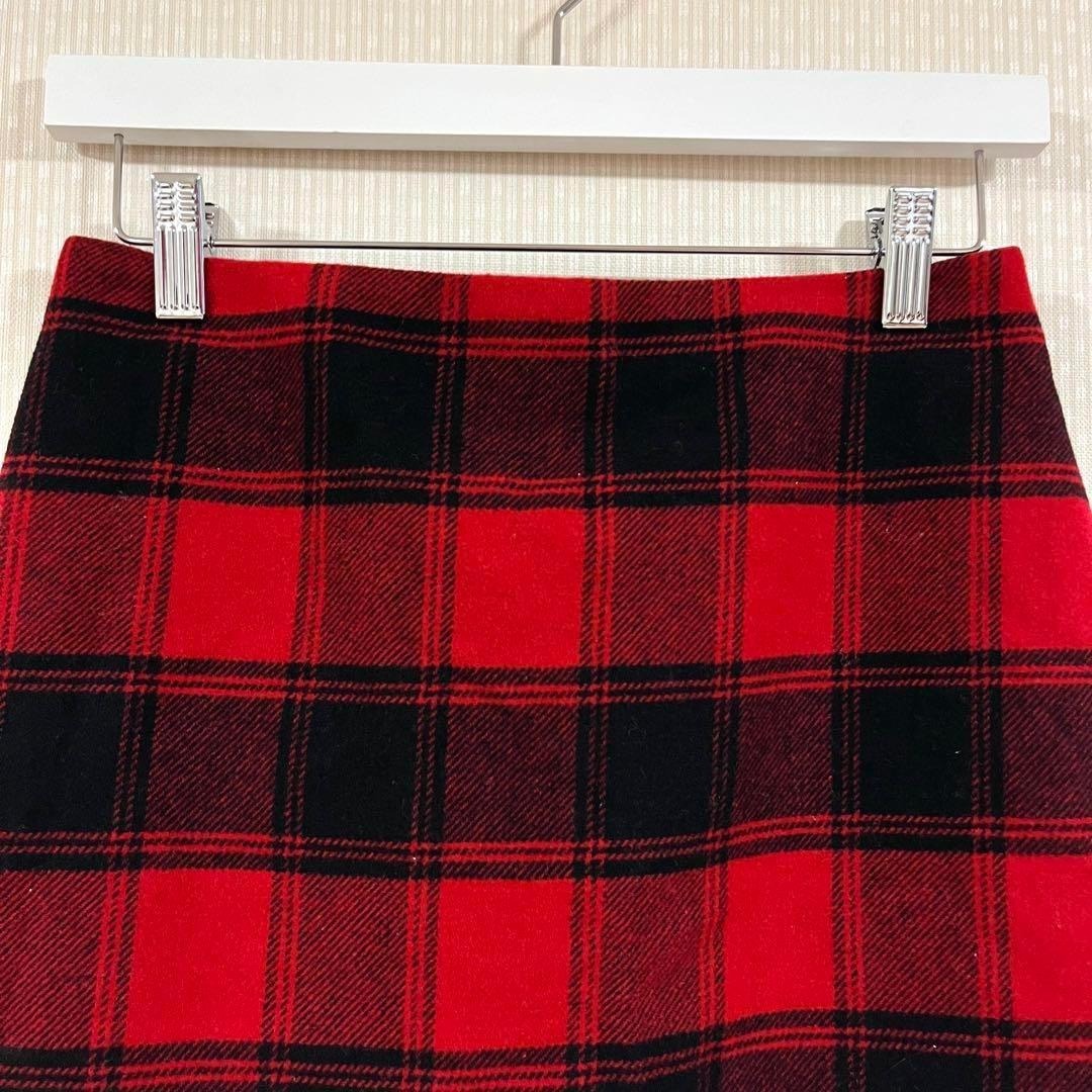 UNIQLO(ユニクロ)の【美品】ユニクロ 赤チェック スカート 毛 温かみのあるカラー✨ 【1505】 レディースのスカート(ロングスカート)の商品写真