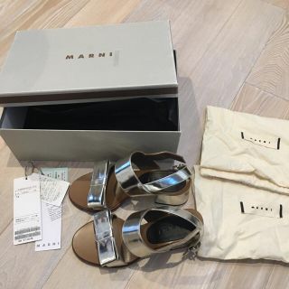 マルニ(Marni)の新品未使用☆マルニ♡marni♡シルバー☆リボン☆サンダル(サンダル)