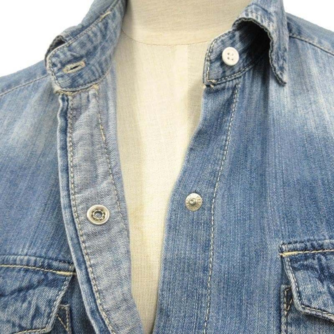 AZUL by moussy(アズールバイマウジー)のAZUL by moussy アズールバイマウジー レディース デニムシャツ レディースのトップス(シャツ/ブラウス(長袖/七分))の商品写真