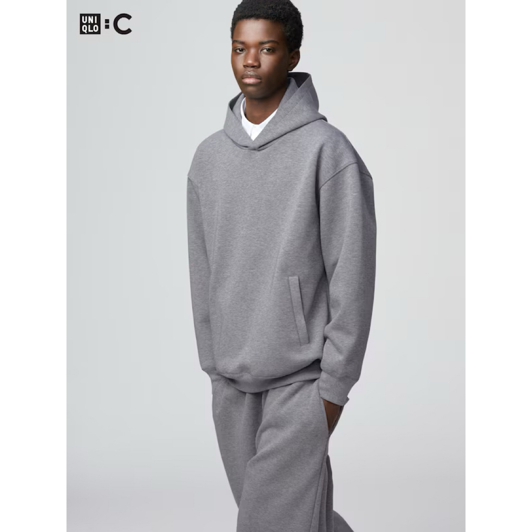 UNIQLO(ユニクロ)のユニクロ スウェットオーバーサイズプルパーカ Lサイズ メンズのトップス(パーカー)の商品写真