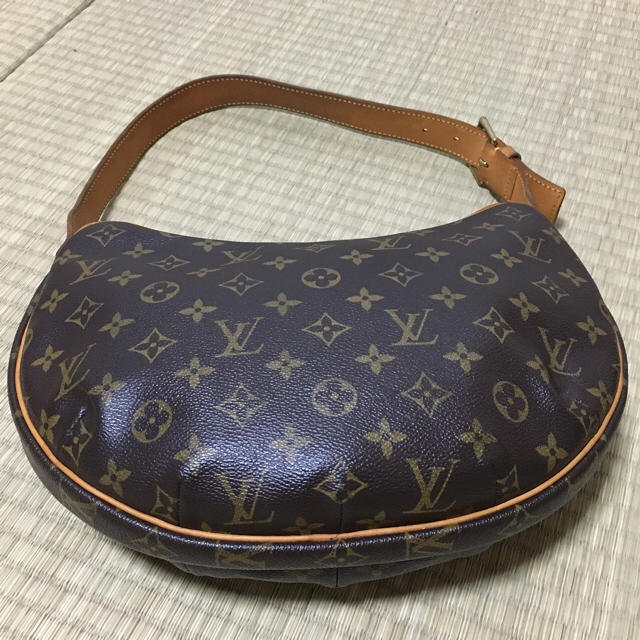 LOUIS VUITTON(ルイヴィトン)のルイヴィトン クロワッサンMM ショルダーバッグ レディースのバッグ(ショルダーバッグ)の商品写真