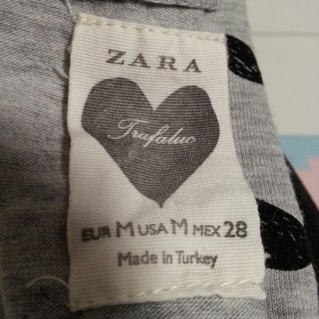 ZARA(ザラ)のZARA♡ヒゲTシャツ レディースのトップス(Tシャツ(半袖/袖なし))の商品写真