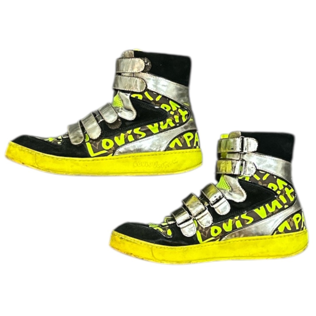 LOUIS VUITTON(ルイヴィトン)のLouis Vuitton Graffiti High Top Sneakers メンズの靴/シューズ(スニーカー)の商品写真