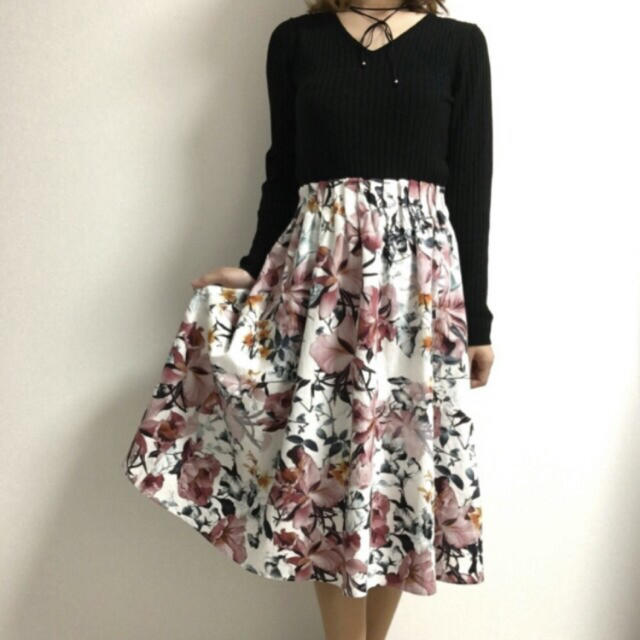 しまむら(シマムラ)のしまむら 花柄 スカート レディースのスカート(ひざ丈スカート)の商品写真