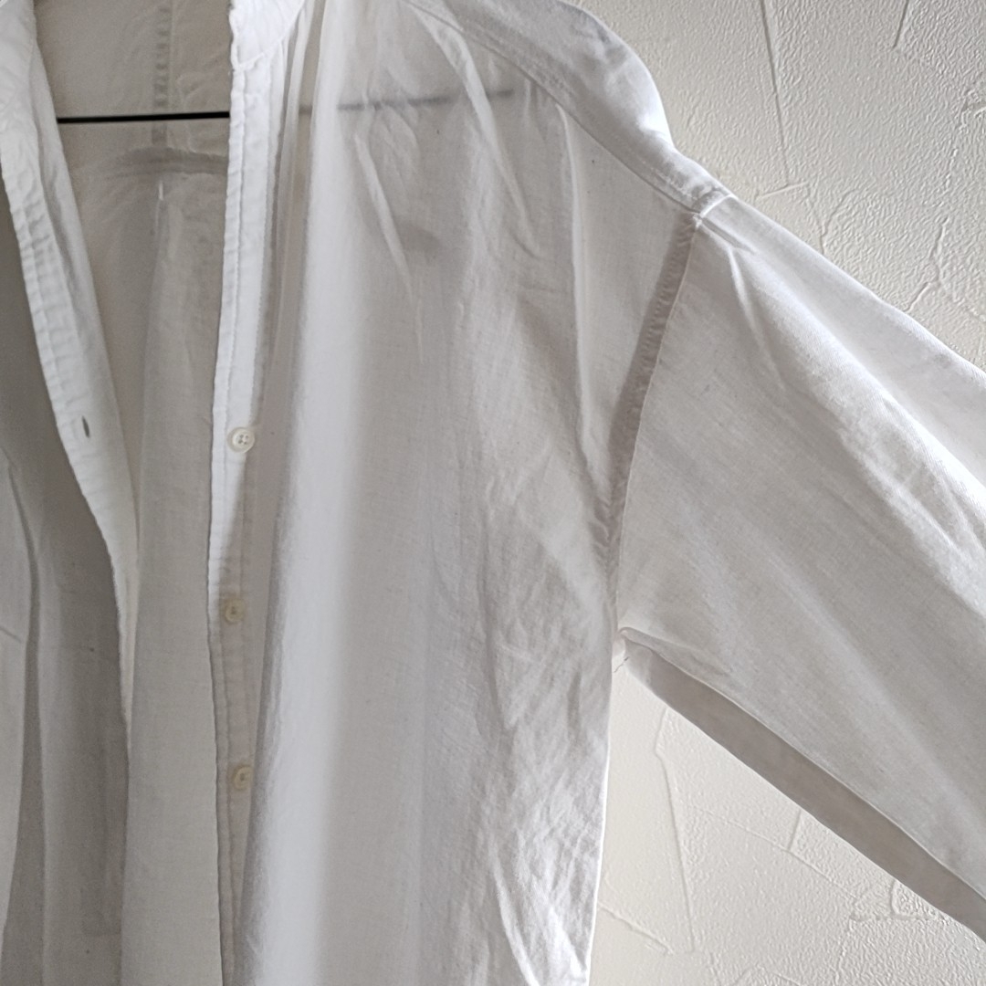 earth music & ecology(アースミュージックアンドエコロジー)のearth music ecology 七分袖 白シャツ レディースのトップス(シャツ/ブラウス(長袖/七分))の商品写真