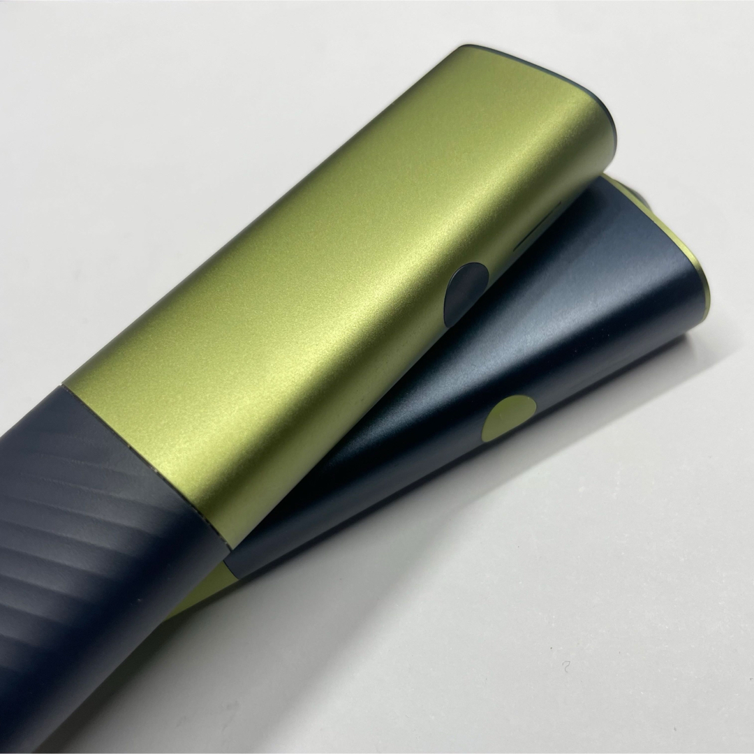 IQOS(アイコス)の【新品未使用】2本セット IQOS ILUMA i ONE アイコスイルマiワン メンズのファッション小物(タバコグッズ)の商品写真