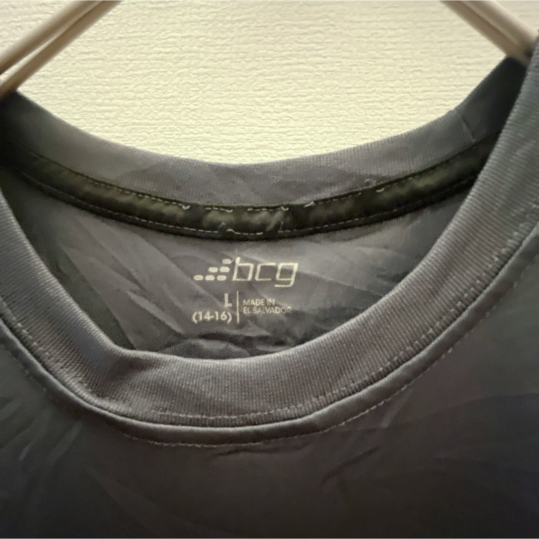 bcg【L】 カモ柄 フットボールプリント Tシャツ ブラック  レディースのトップス(Tシャツ(半袖/袖なし))の商品写真