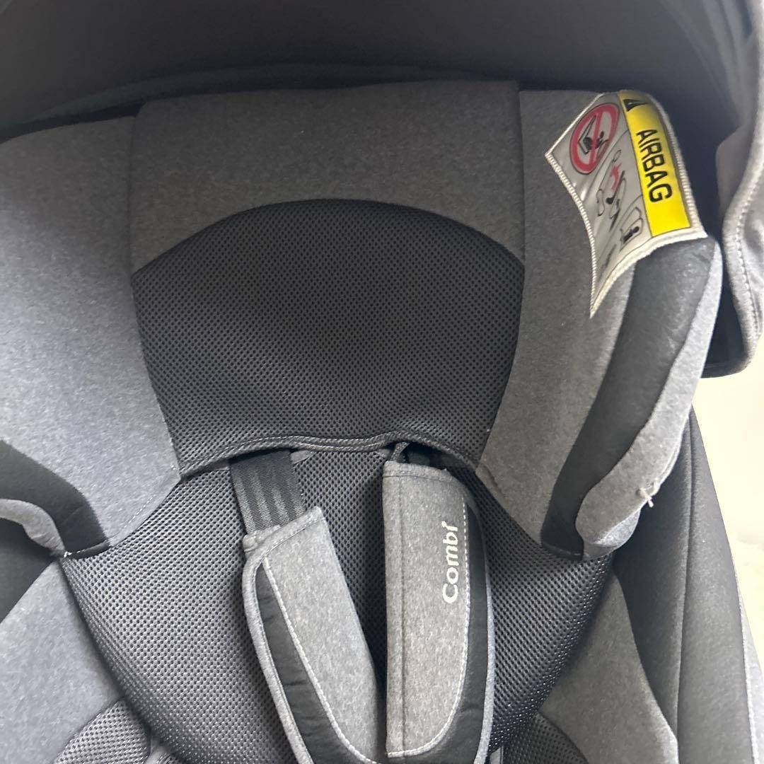 combi(コンビ)の【美品】コンビクルムーヴ ISOFIX JJ-650 チャイルドシート グレー キッズ/ベビー/マタニティのキッズ/ベビー/マタニティ その他(その他)の商品写真