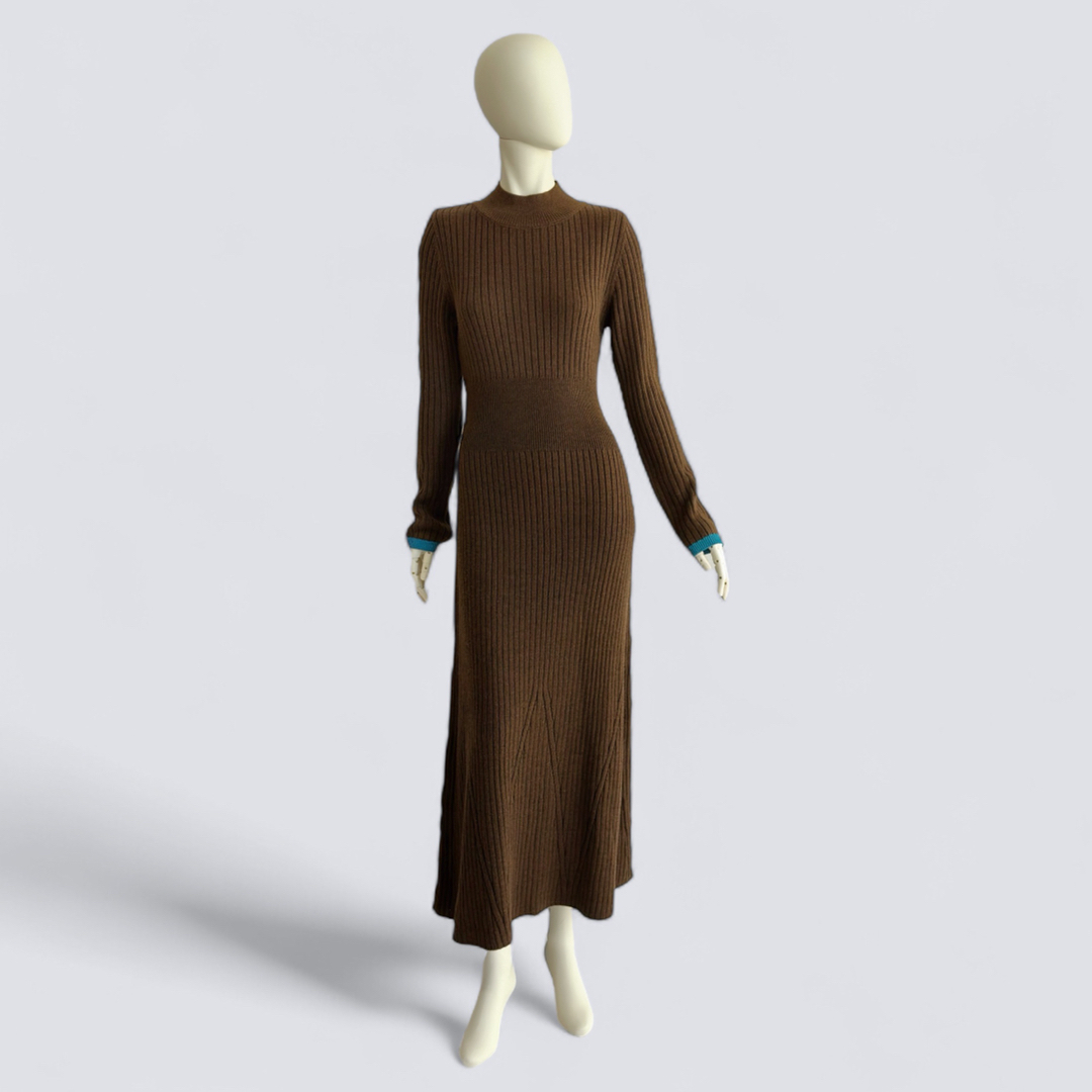 PUBLIC TOKYO(パブリックトーキョー)のPUBLIC TOKYO パブリック トウキョウ ニットワンピース ブラウン レディースのワンピース(ロングワンピース/マキシワンピース)の商品写真