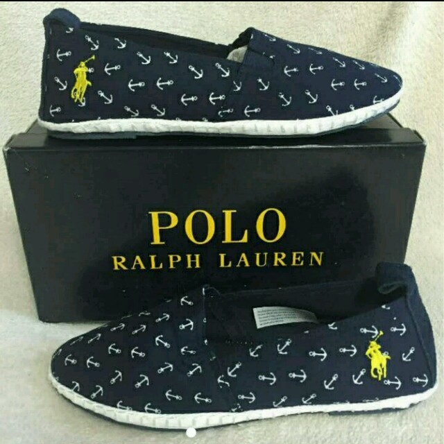 POLO RALPH LAUREN(ポロラルフローレン)の新品未使用　ラルフローレン　スニーカー レディースの靴/シューズ(スニーカー)の商品写真